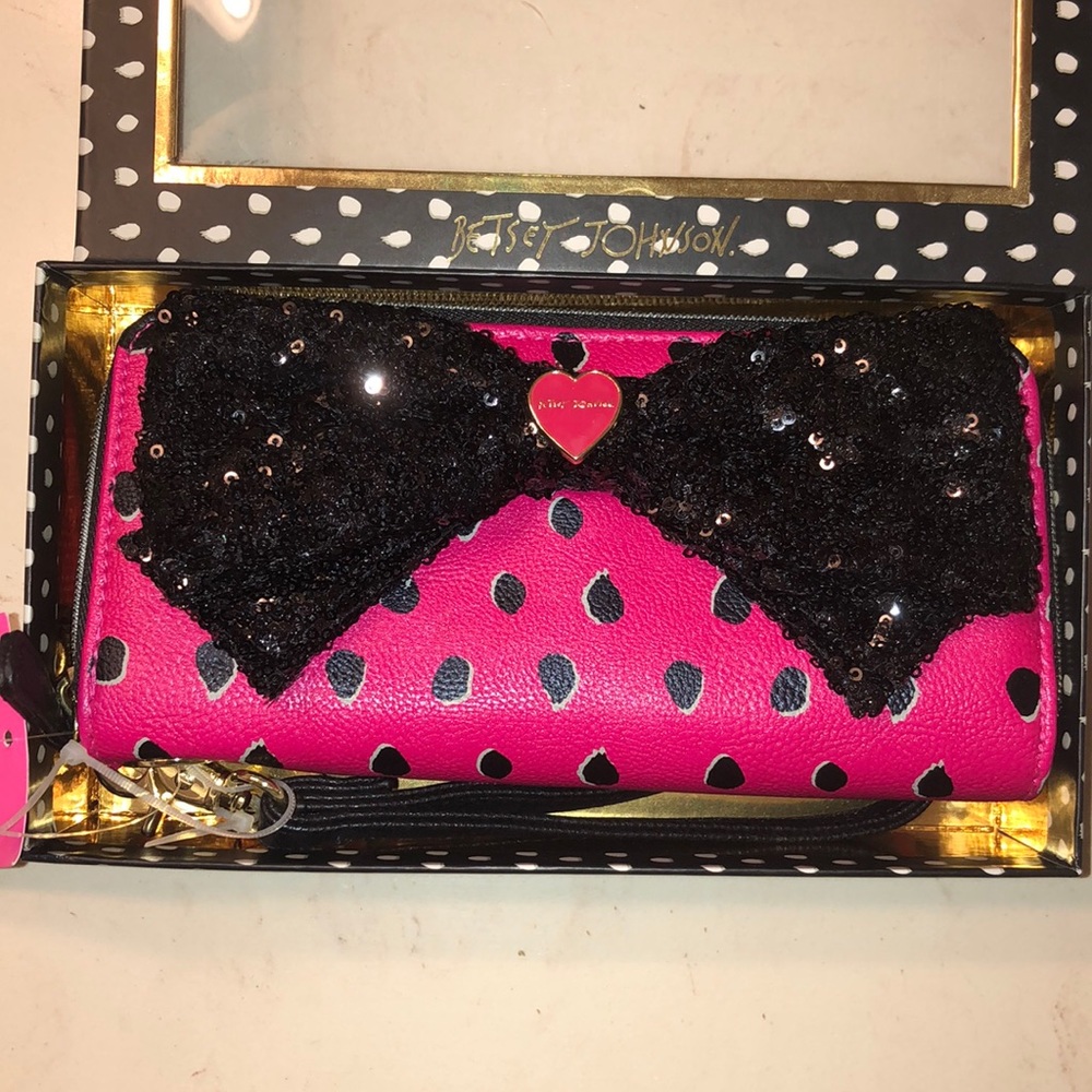 Betsey Johnson wristlet